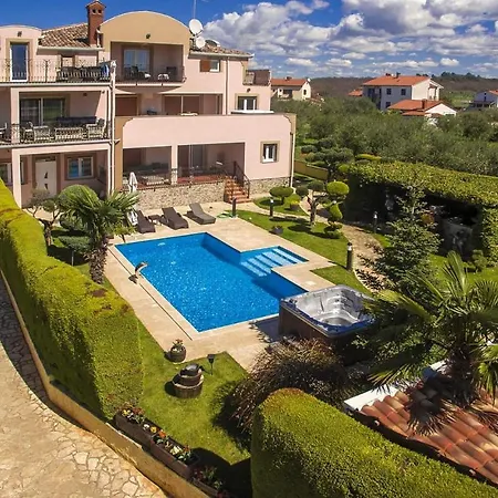 1 Bedroomawesome In Poreč